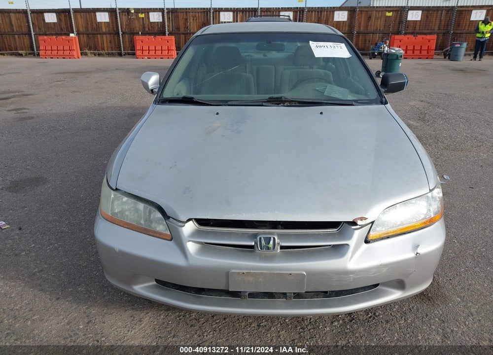 1999 HONDA ACCORD LX V6 VIN: 1HGCG1645XA026804
