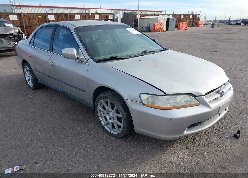 1999 HONDA ACCORD LX V6 VIN: 1HGCG1645XA026804