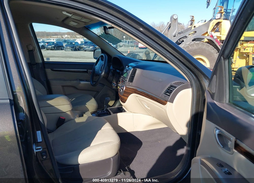 2011 HYUNDAI SANTA FE GLS VIN: 5XYZGDAB1BG011158