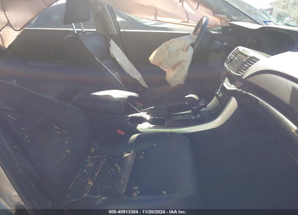 2015 HONDA ACCORD TOURING VIN: 1HGCR3F91FA021731