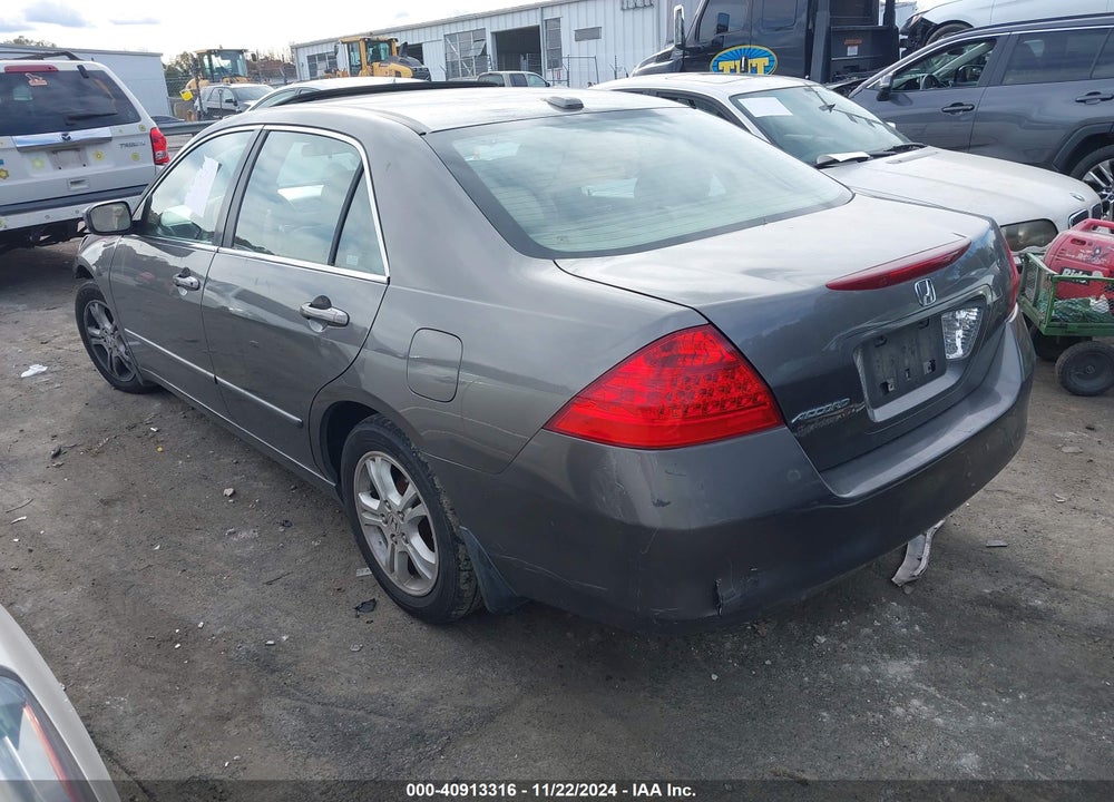 2007 HONDA ACCORD 2.4 EX VIN: 1HGCM56877A088787