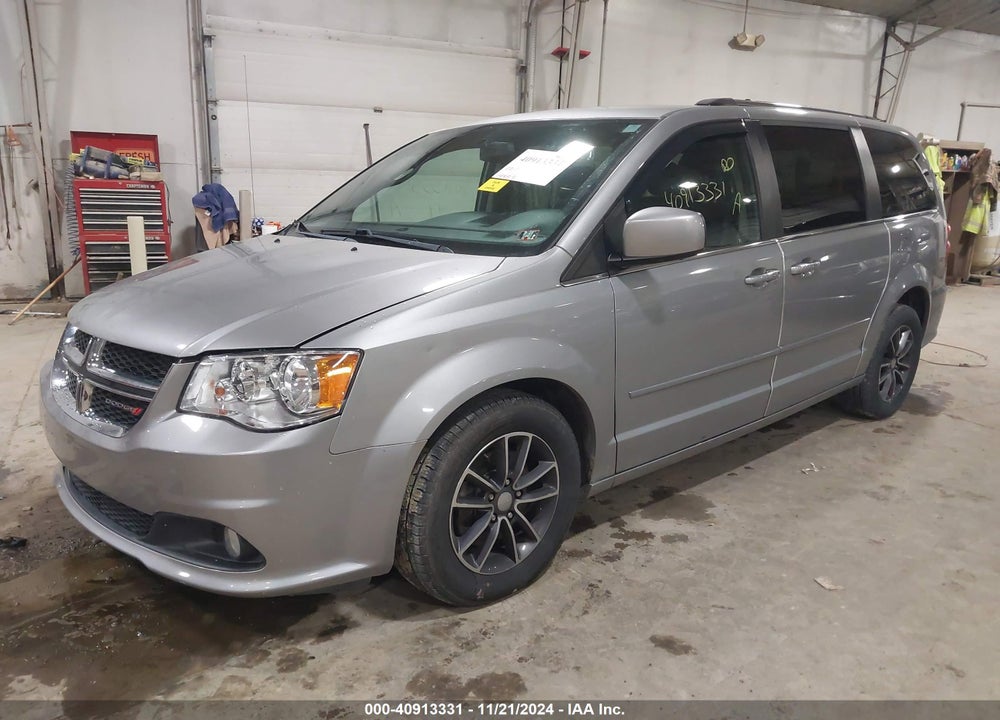 2017 DODGE GRAND CARAVAN VIN: 2C4RDGCG1HR733561