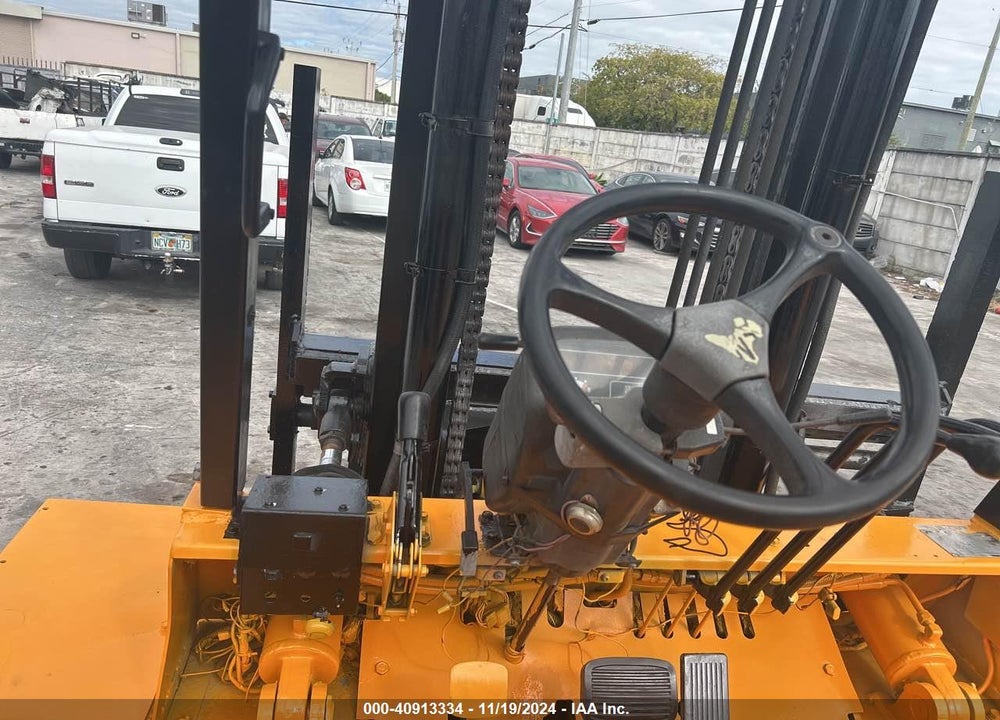 1900 CATERPILLAR OTHER VIN: T200-63323