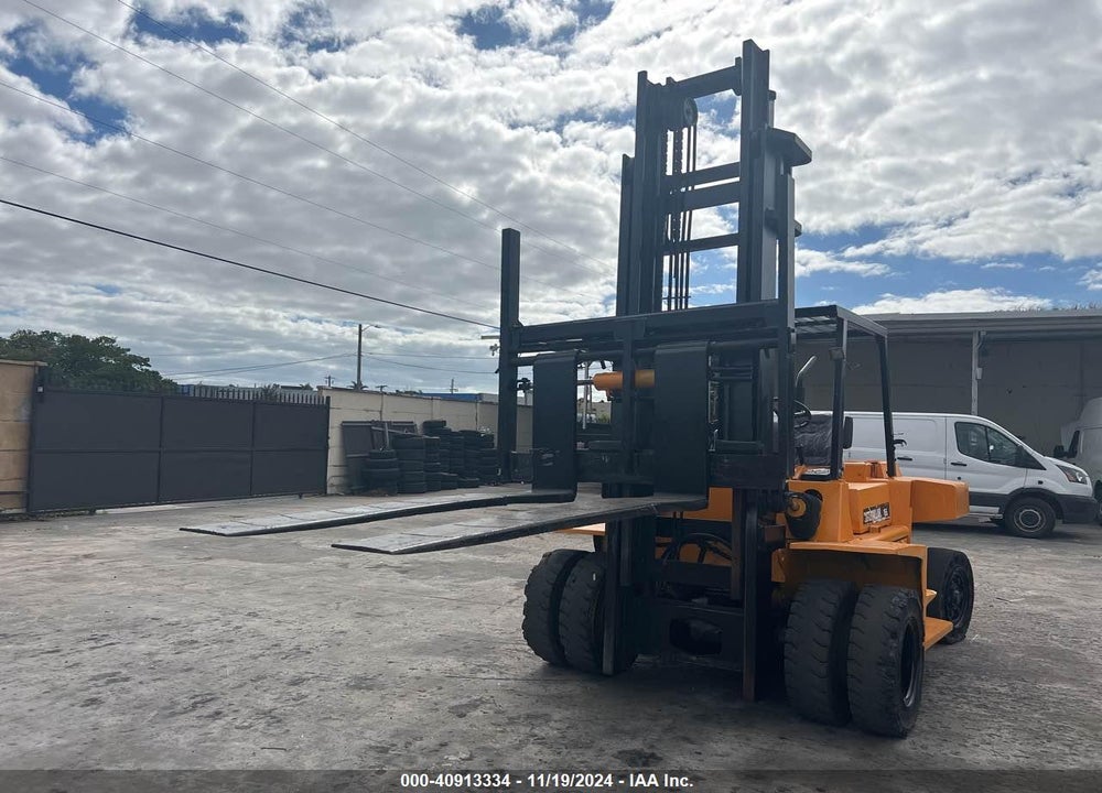 1900 CATERPILLAR OTHER VIN: T200-63323