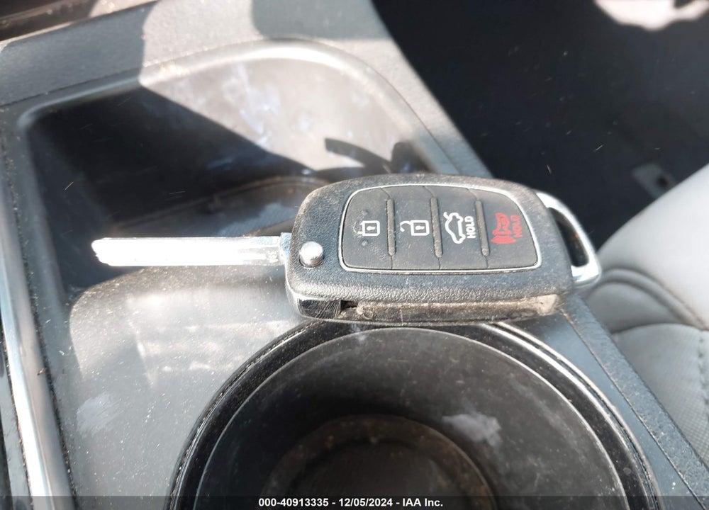 2017 HYUNDAI SONATA SE VIN: 5NPE24AF5HH574179