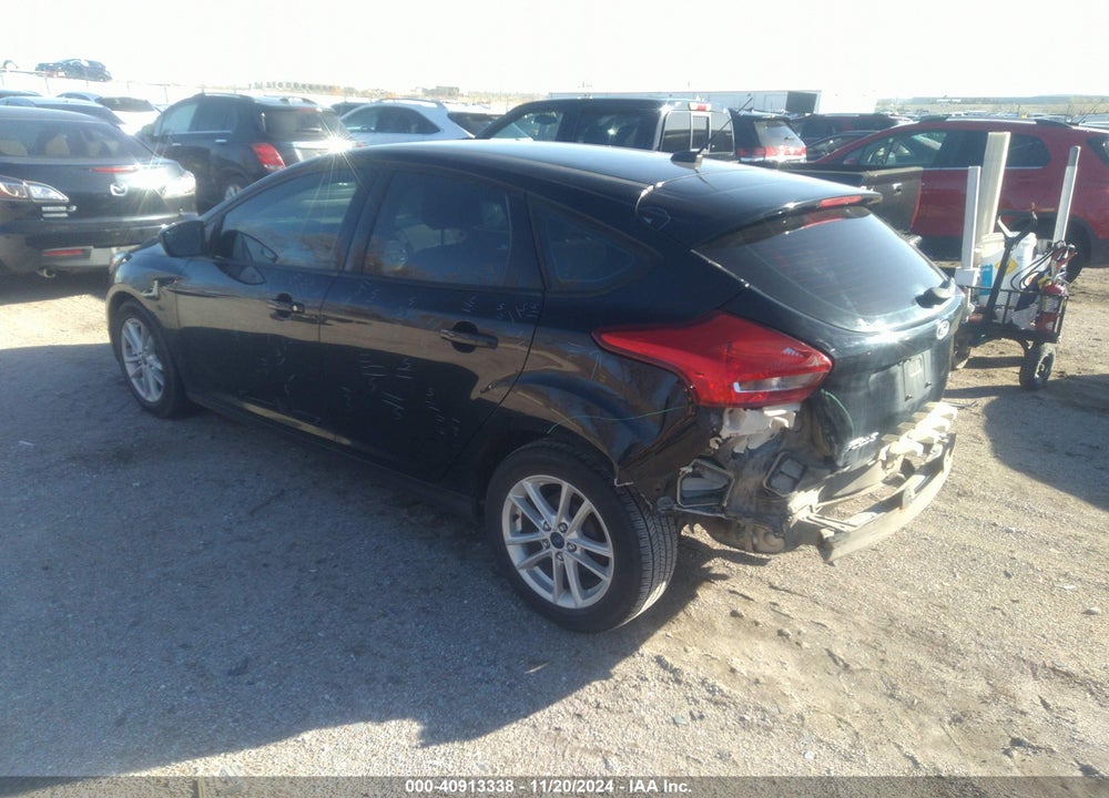 2018 FORD FOCUS SE VIN: 1FADP3K23JL262484