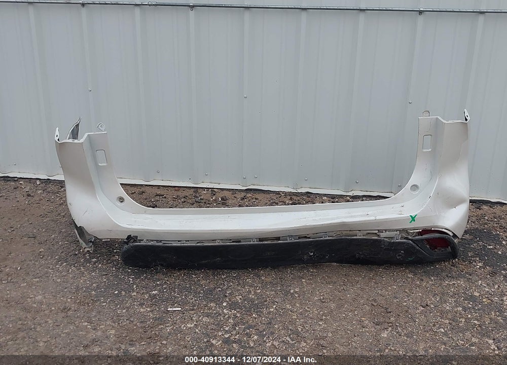 2021 TOYOTA HIGHLANDER XLE VIN: 5TDGZRAH8MS067834