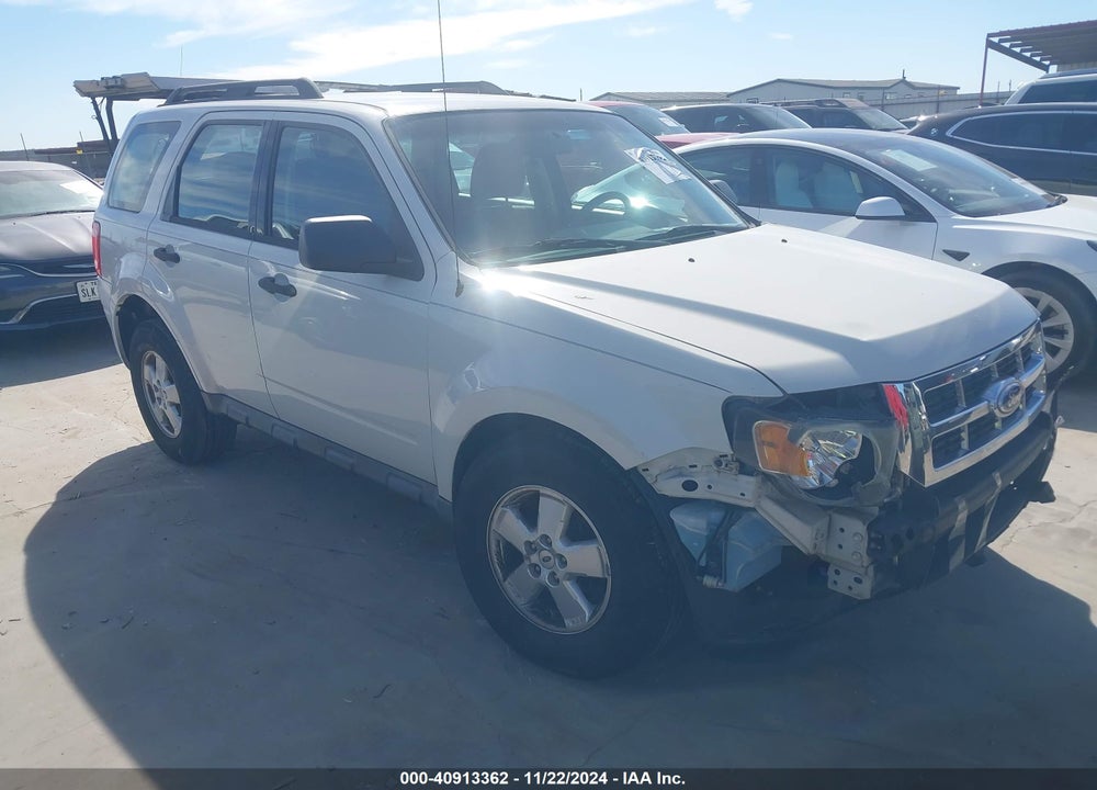 2010 FORD ESCAPE XLS VIN: 1FMCU0C70AKB34471