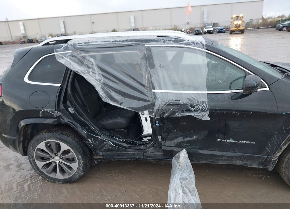 2019 JEEP CHEROKEE OVERLAND 4X4 VIN: 1C4PJMJX4KD211258