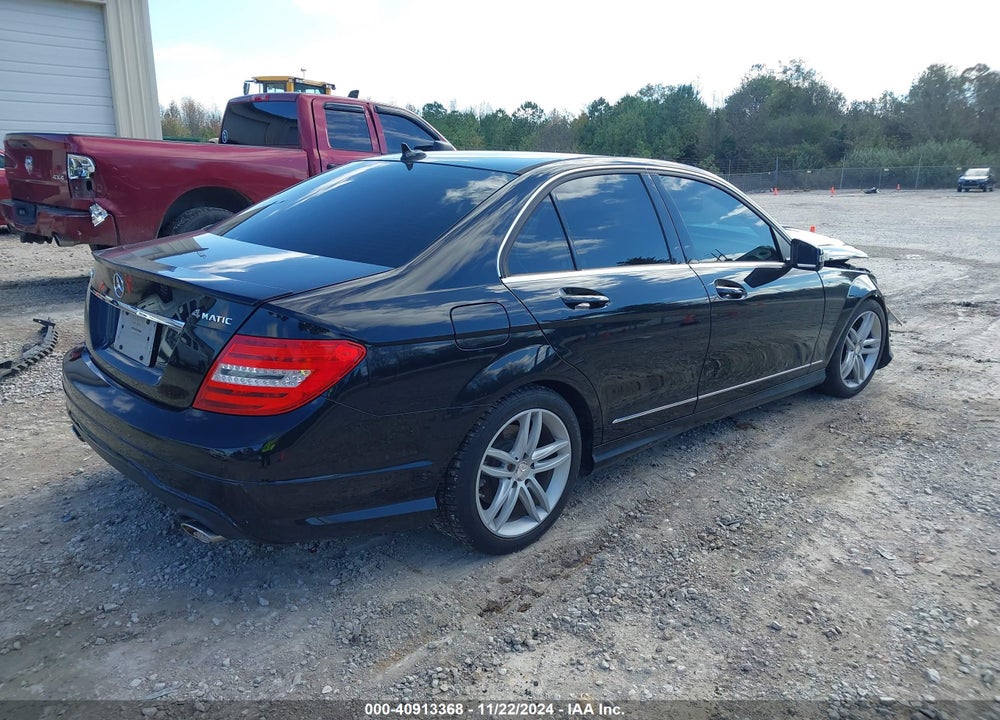 2012 MERCEDES-BENZ C 300 LUXURY 4MATIC/SPORT 4MATIC VIN: WDDGF8BB3CA621585