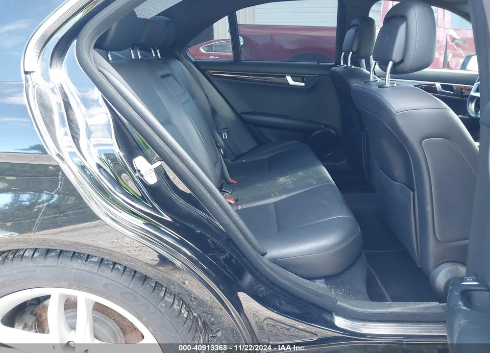 2012 MERCEDES-BENZ C 300 LUXURY 4MATIC/SPORT 4MATIC VIN: WDDGF8BB3CA621585