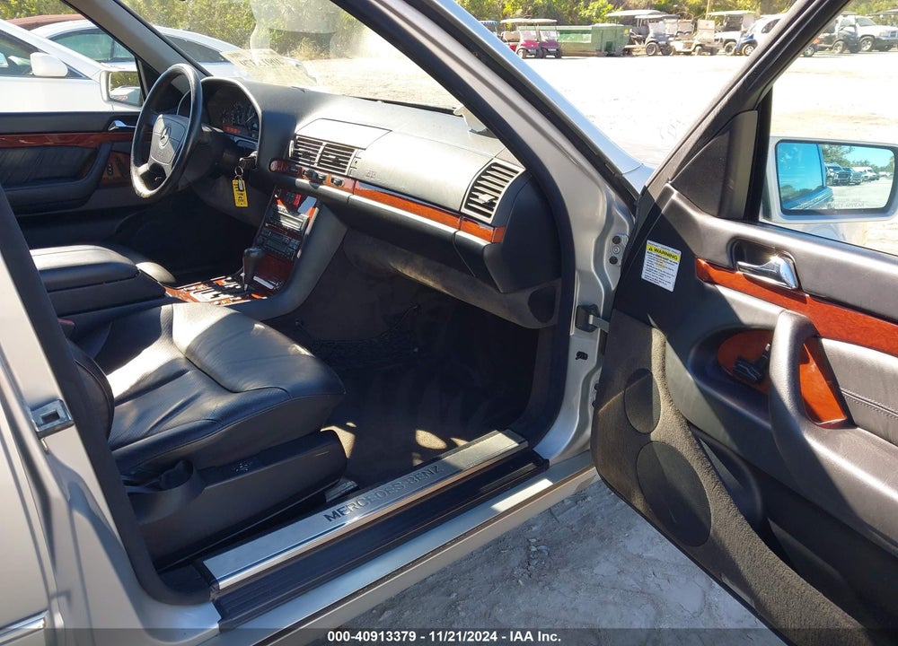 1998 MERCEDES-BENZ S 320 VIN: WDBGA32G1WA387120