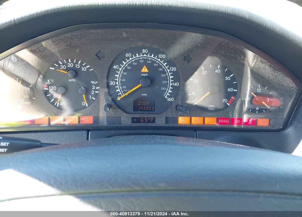 1998 MERCEDES-BENZ S 320 VIN: WDBGA32G1WA387120