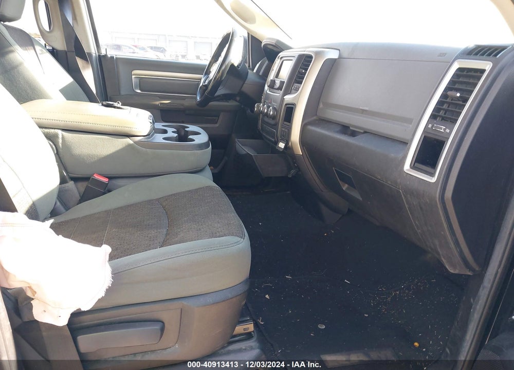 2013 RAM 1500 SLT VIN: 1C6RR7GG3DS649060