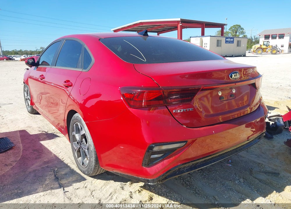 2021 KIA FORTE LXS VIN: 3KPF24AD7ME362031