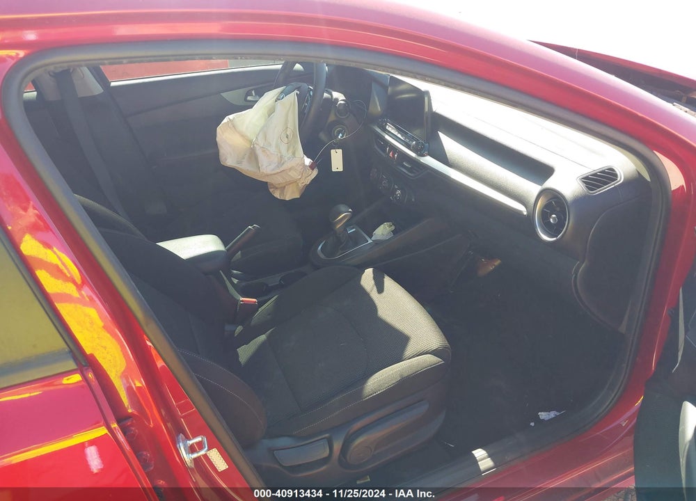 2021 KIA FORTE LXS VIN: 3KPF24AD7ME362031