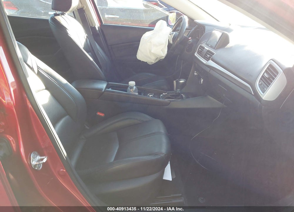 2018 MAZDA MAZDA3 VIN: 3MZBN1V3XJM191389