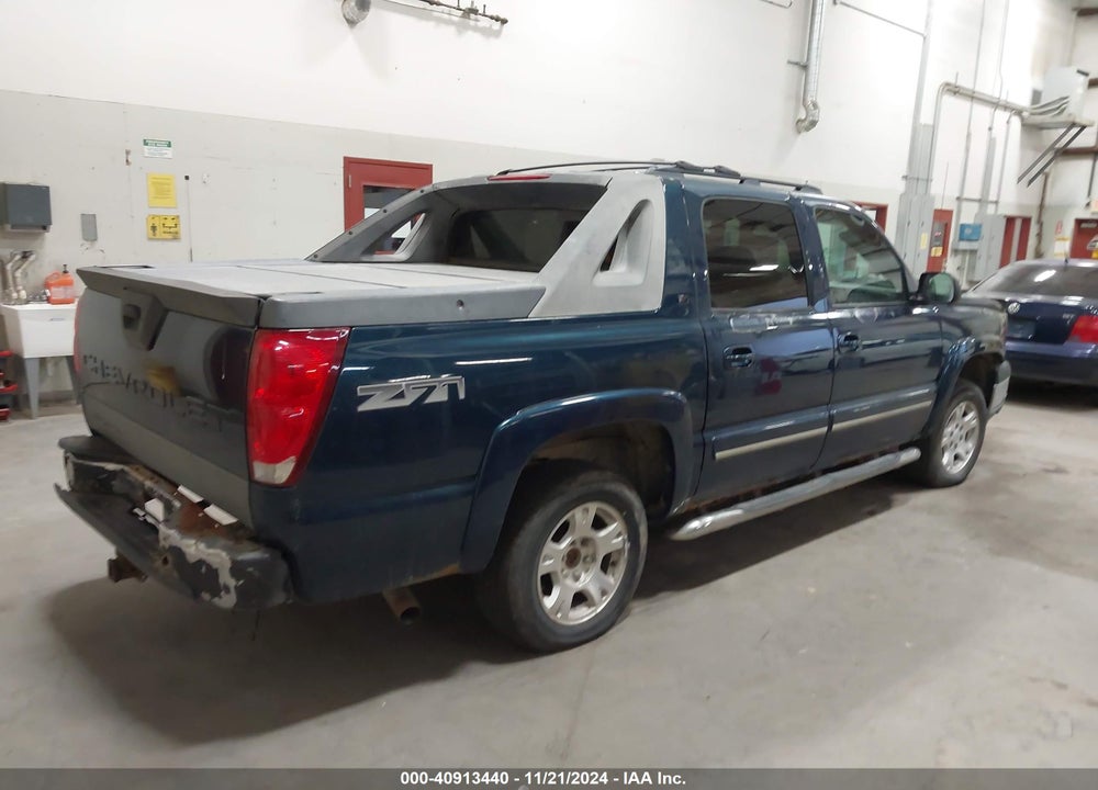 2005 CHEVROLET AVALANCHE VIN: 3GNEK12T35G261100