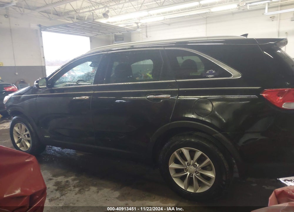 2017 KIA SORENTO 2.4L LX VIN: 5XYPGDA30HG204796
