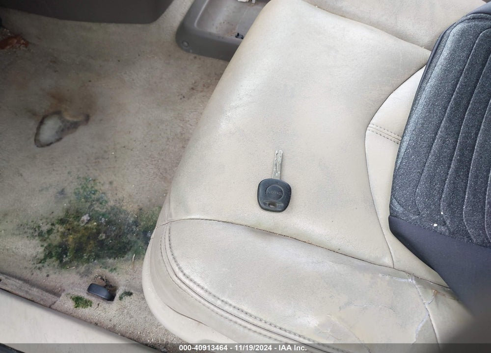 2000 LEXUS RX 300 VIN: JT6GF10U2Y0075016