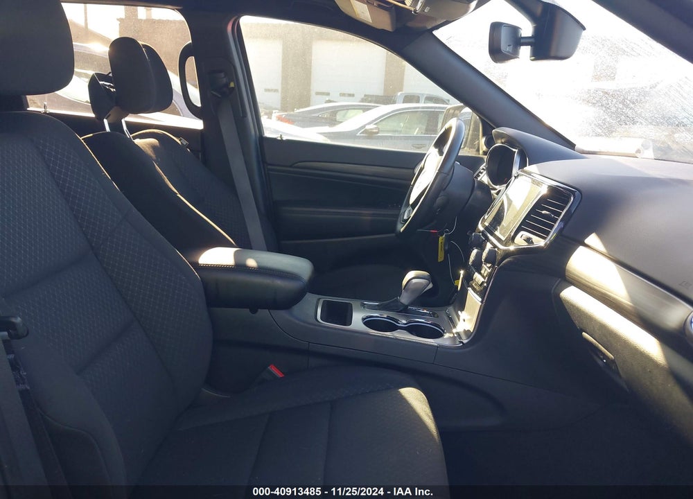 2022 JEEP GRAND CHEROKEE WK LAREDO E 4X2 VIN: 1C4RJEAG3NC152938