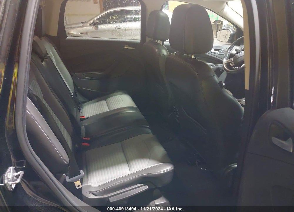2017 FORD ESCAPE SE VIN: 1FMCU9G90HUC64989