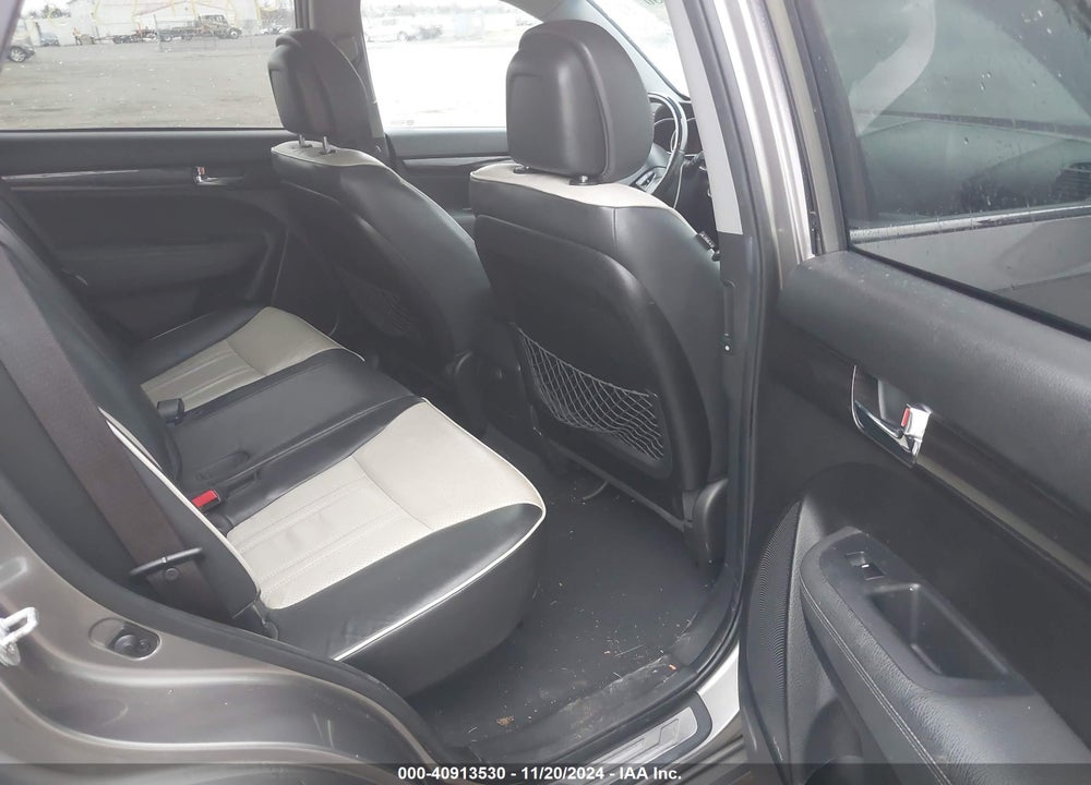 2012 KIA SORENTO SX V6 VIN: 5XYKWDA29CG235123