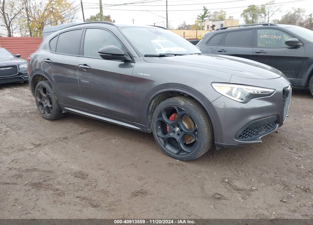 2022 ALFA ROMEO STELVIO VELOCE TI AWD VIN: ZASPAKBN7N7D38601