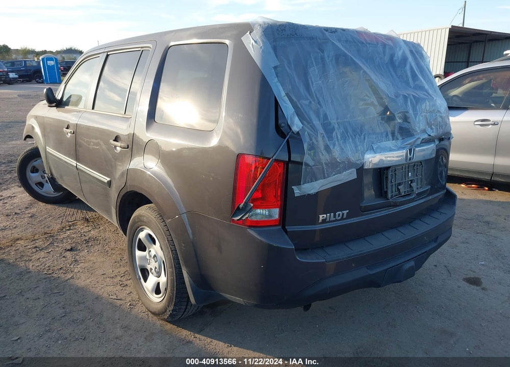 2012 HONDA PILOT LX VIN: 5FNYF3H24CB008147