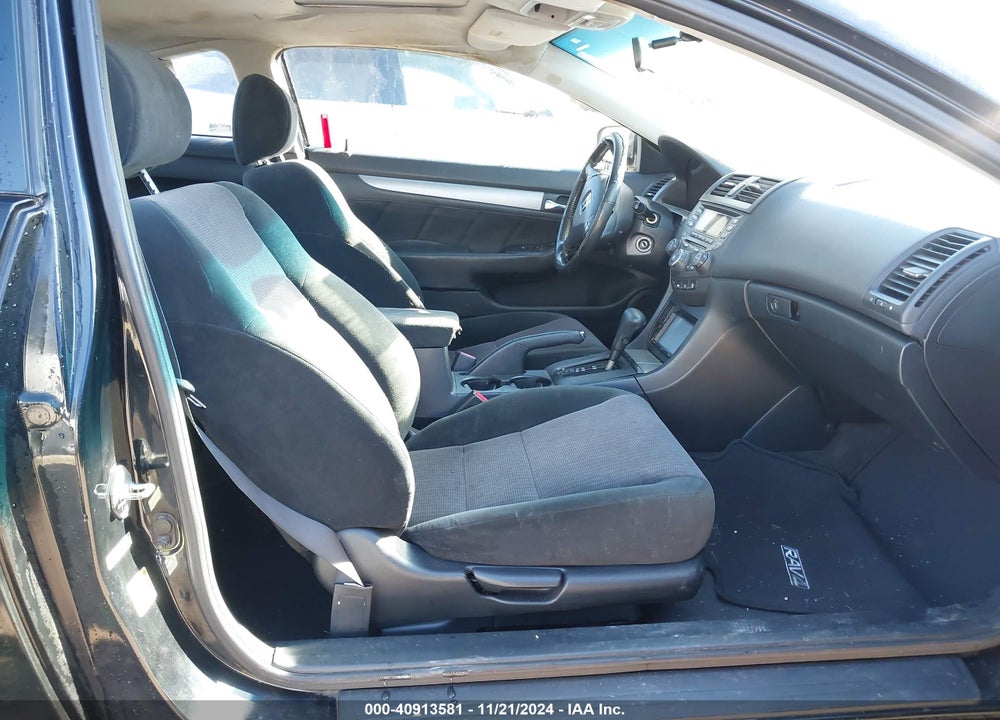 2003 HONDA ACCORD 3.0 EX VIN: 1HGCM82603A012179