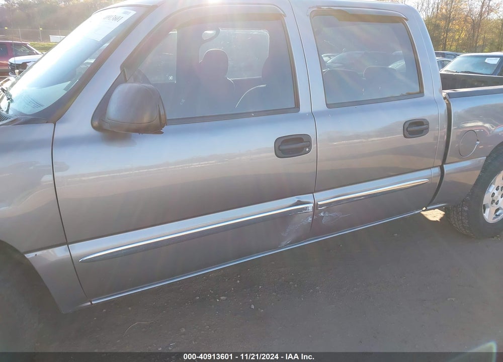 2006 GMC SIERRA 1500 SL VIN: 2GTEC13V761352550