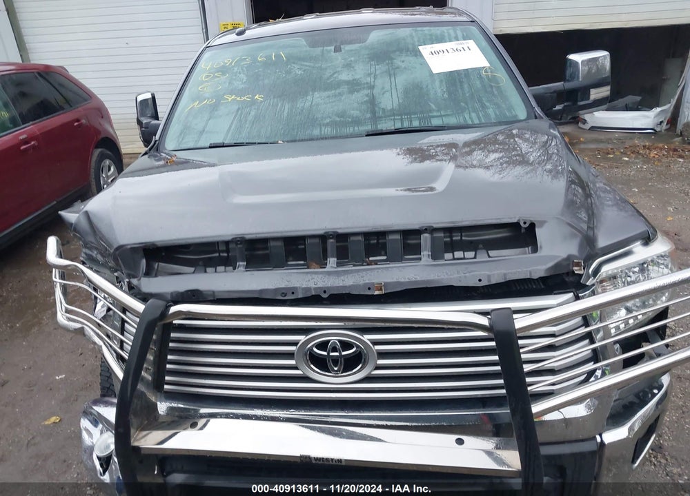 2014 TOYOTA TUNDRA SR5 5.7L V8 VIN: 5TFUY5F17EX411336