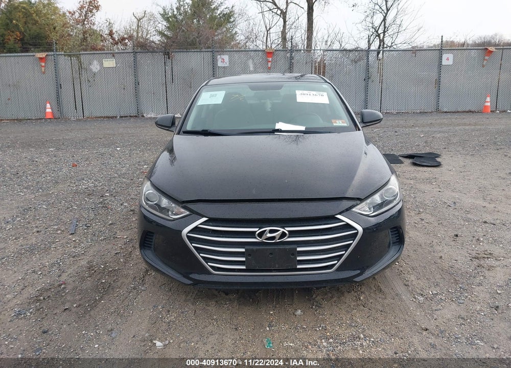 2017 HYUNDAI ELANTRA VIN: 5NPD74LF2HH144698