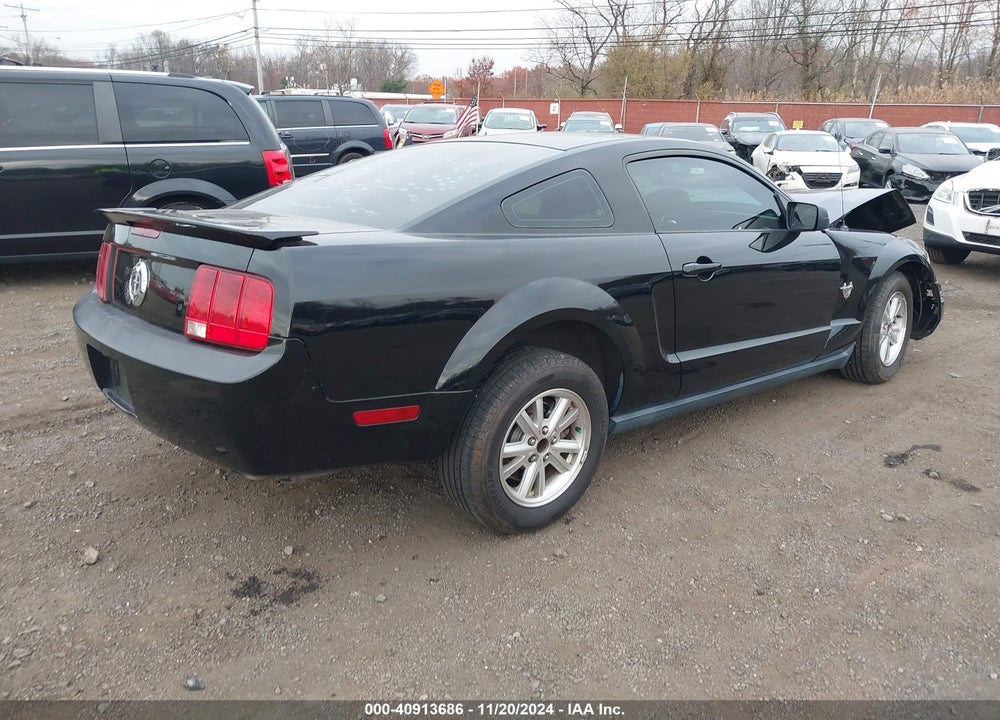 2009 FORD MUSTANG VIN: 1ZVHT80N995114208