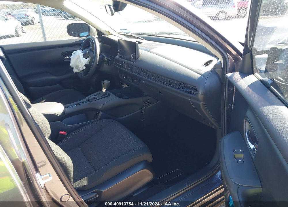 2024 HONDA HR-V 2WD LX VIN: 3CZRZ1H35RM745252