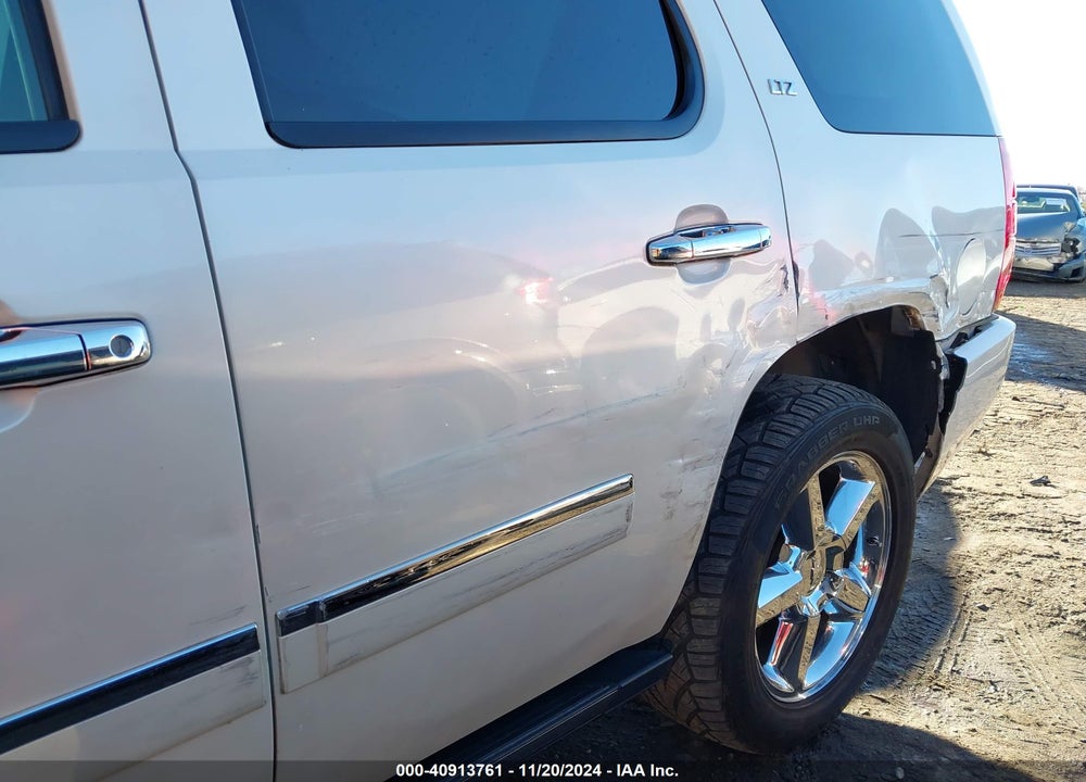 2011 CHEVROLET TAHOE LTZ VIN: 1GNSKCE03BR381930