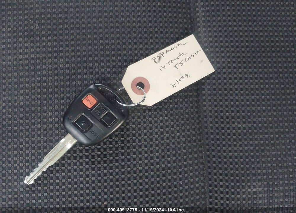 2014 TOYOTA FJ CRUISER VIN: JTEBU4BF0EK180626