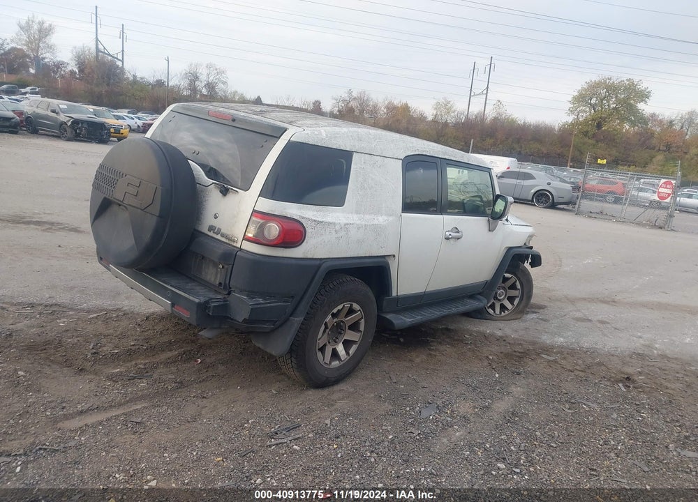 2014 TOYOTA FJ CRUISER VIN: JTEBU4BF0EK180626