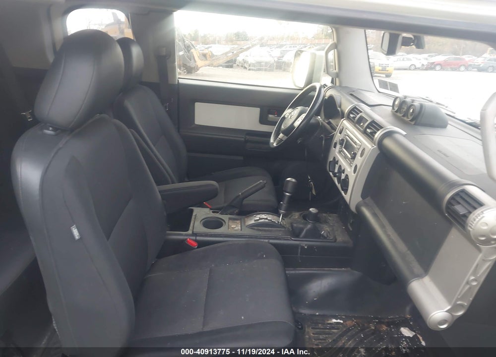 2014 TOYOTA FJ CRUISER VIN: JTEBU4BF0EK180626