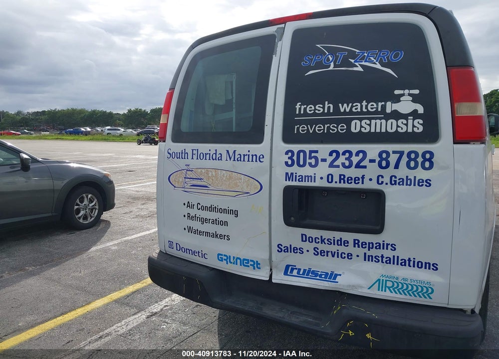 2010 CHEVROLET EXPRESS WORK VAN VIN: 1GCUGADX9A1117100