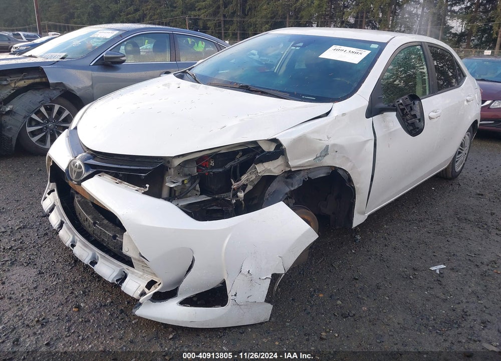 2018 TOYOTA COROLLA LE VIN: 5YFBURHEXJP841252