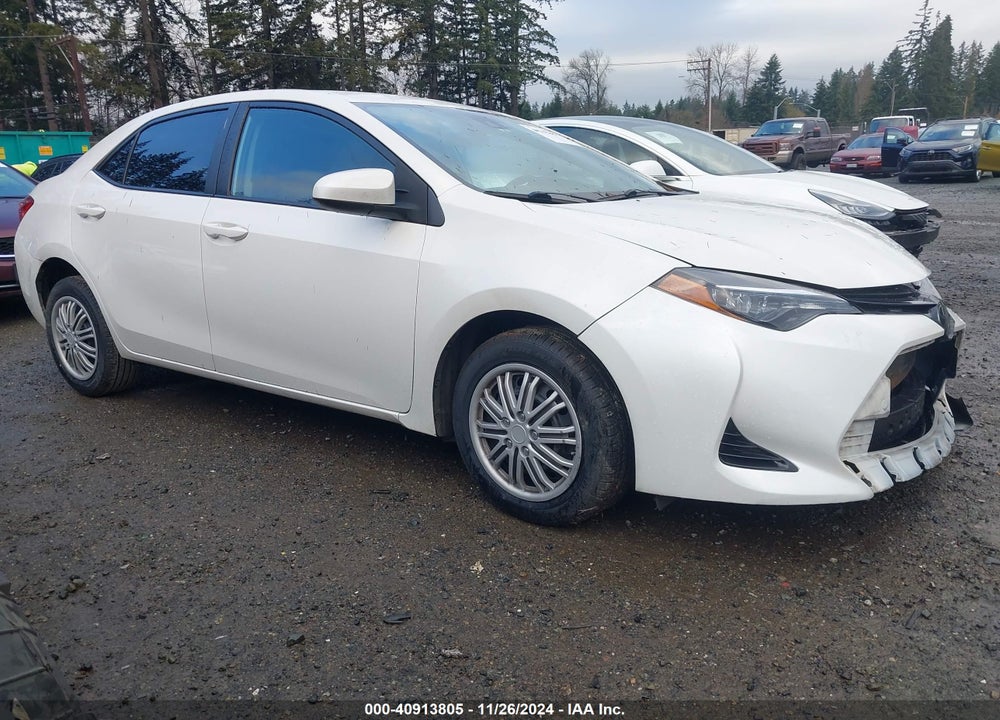 2018 TOYOTA COROLLA LE VIN: 5YFBURHEXJP841252