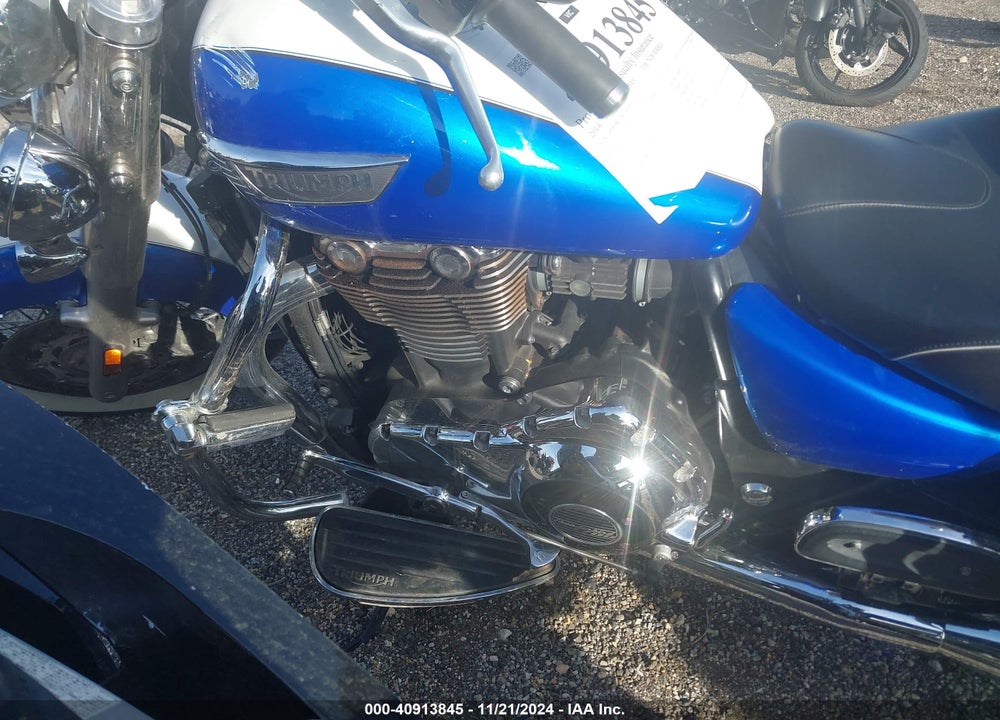 2014 TRIUMPH MOTORCYCLE THUNDERBIRD LT VIN: SMTB07WF3EJ625122