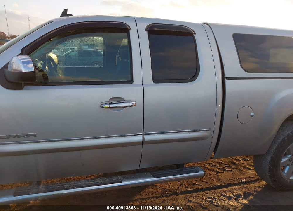 2013 GMC SIERRA 1500 SLE VIN: 1GTR2VE77DZ186898