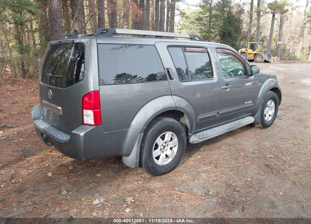 2005 NISSAN PATHFINDER SE OFF ROAD VIN: 5N1AR18UX5C721774