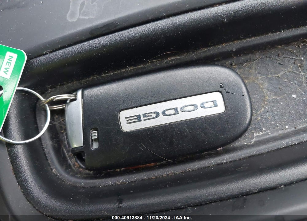 2019 DODGE DURANGO SXT AWD VIN: 1C4RDJAG0KC802207