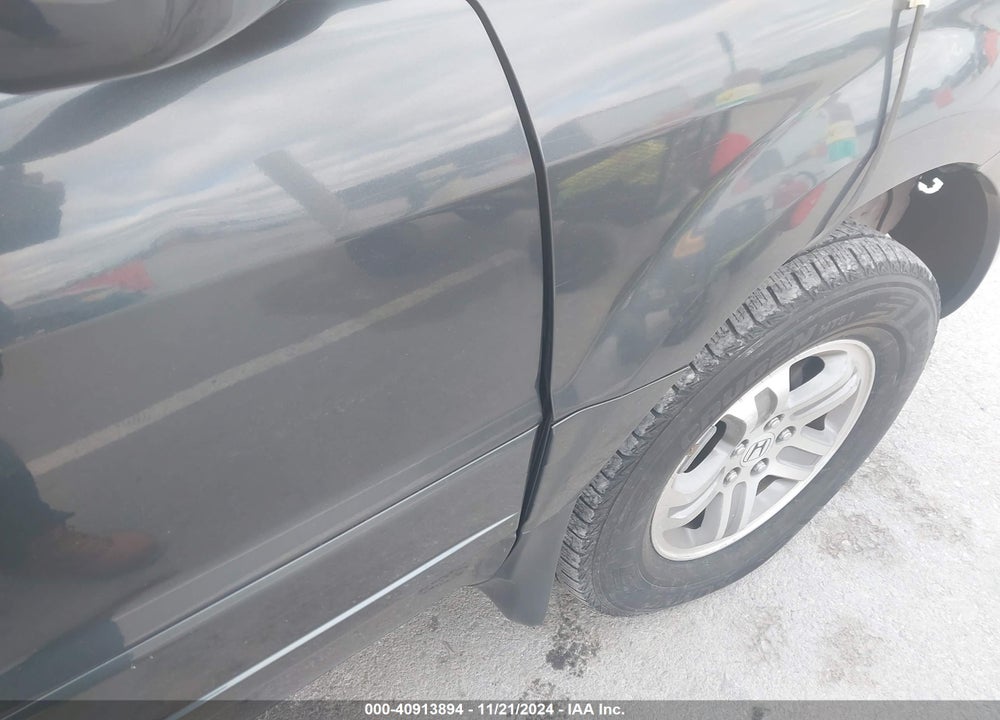 2005 HONDA PILOT EX-L VIN: 2HKYF18725H564980