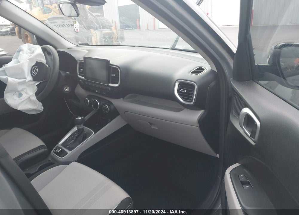 2020 HYUNDAI VENUE SEL VIN: KMHRC8A32LU020040