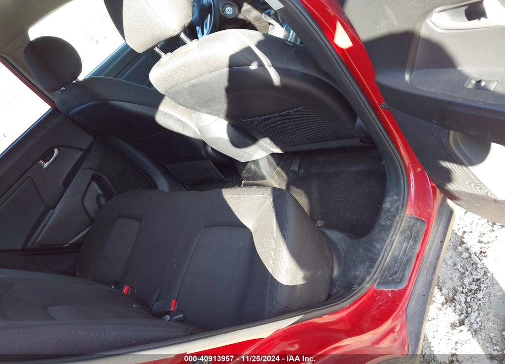 2013 KIA SPORTAGE LX VIN: KNDPBCA23D7476458