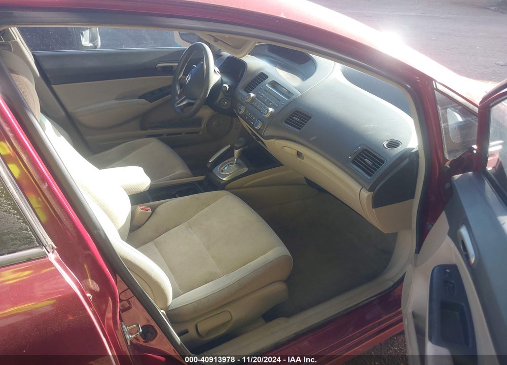 2010 HONDA CIVIC LX VIN: 2HGFA1F5XAH568562